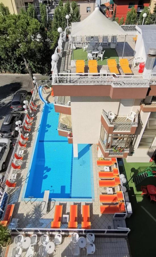 Hotel Cosmos Rimini Dış mekan fotoğraf