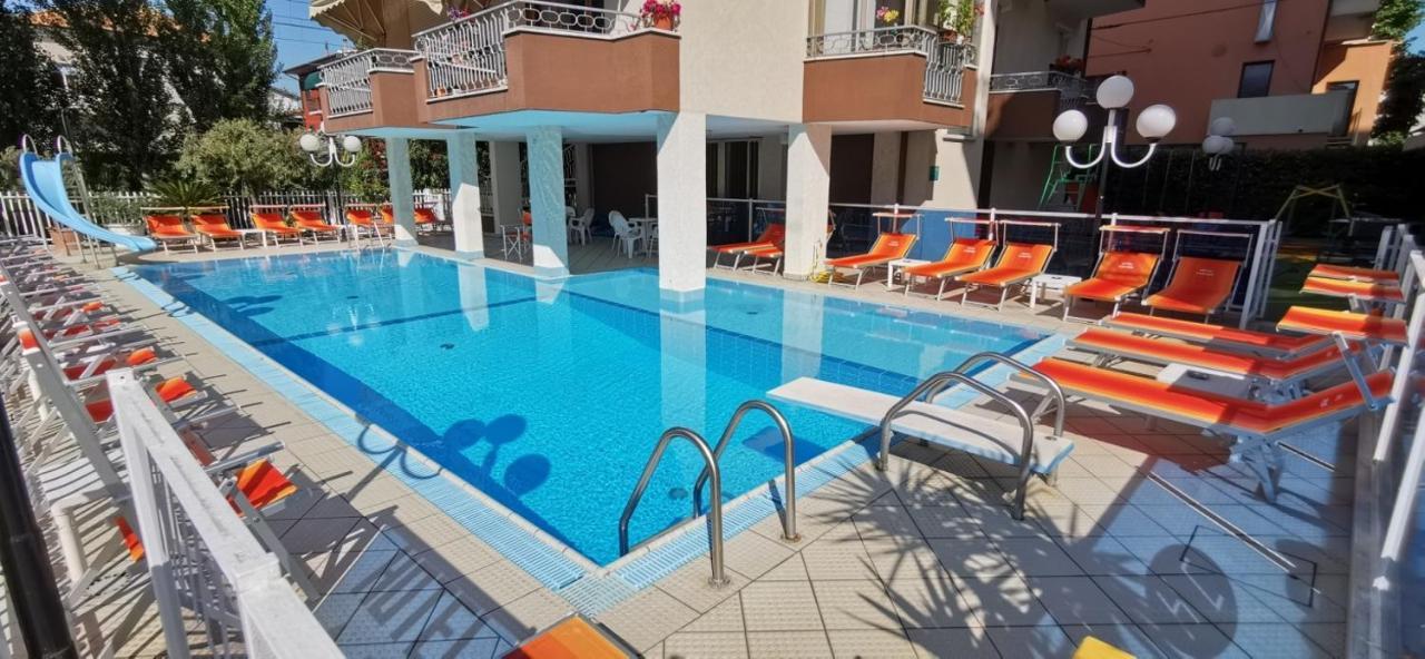 Hotel Cosmos Rimini Dış mekan fotoğraf