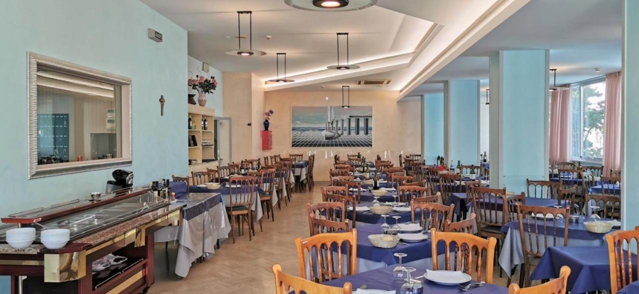 Hotel Cosmos Rimini Dış mekan fotoğraf