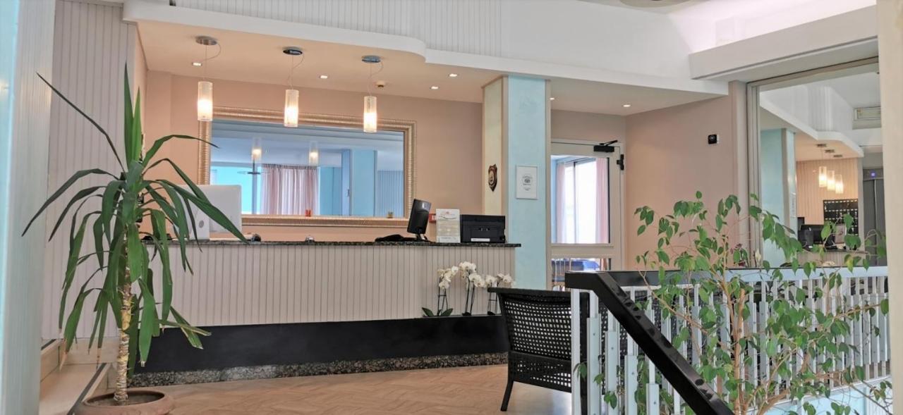 Hotel Cosmos Rimini Dış mekan fotoğraf