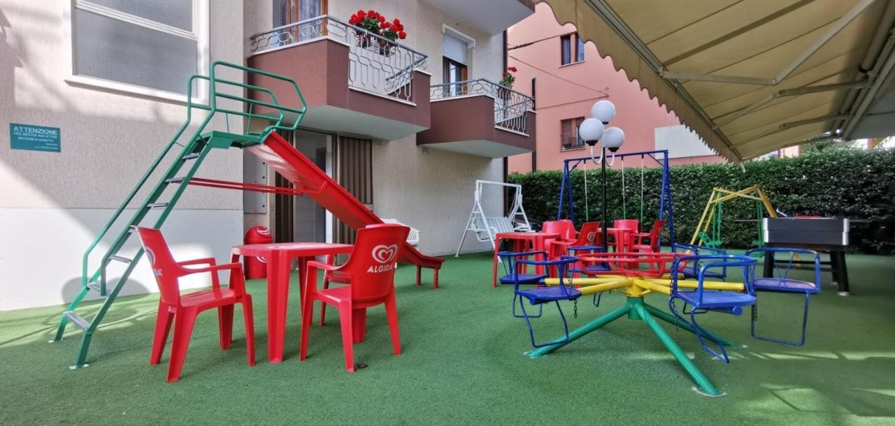 Hotel Cosmos Rimini Dış mekan fotoğraf